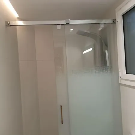 Planta Baja Con Terraza En Zona Centrica 普拉加德阿罗